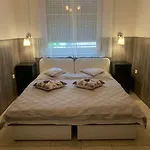 Barbara Vendeghaz Апартаменты *