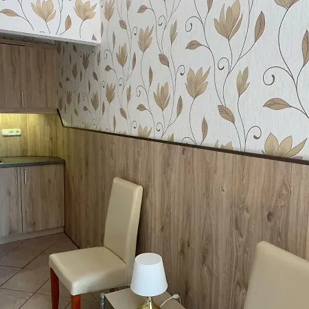 Barbara Vendeghaz Apartmán *